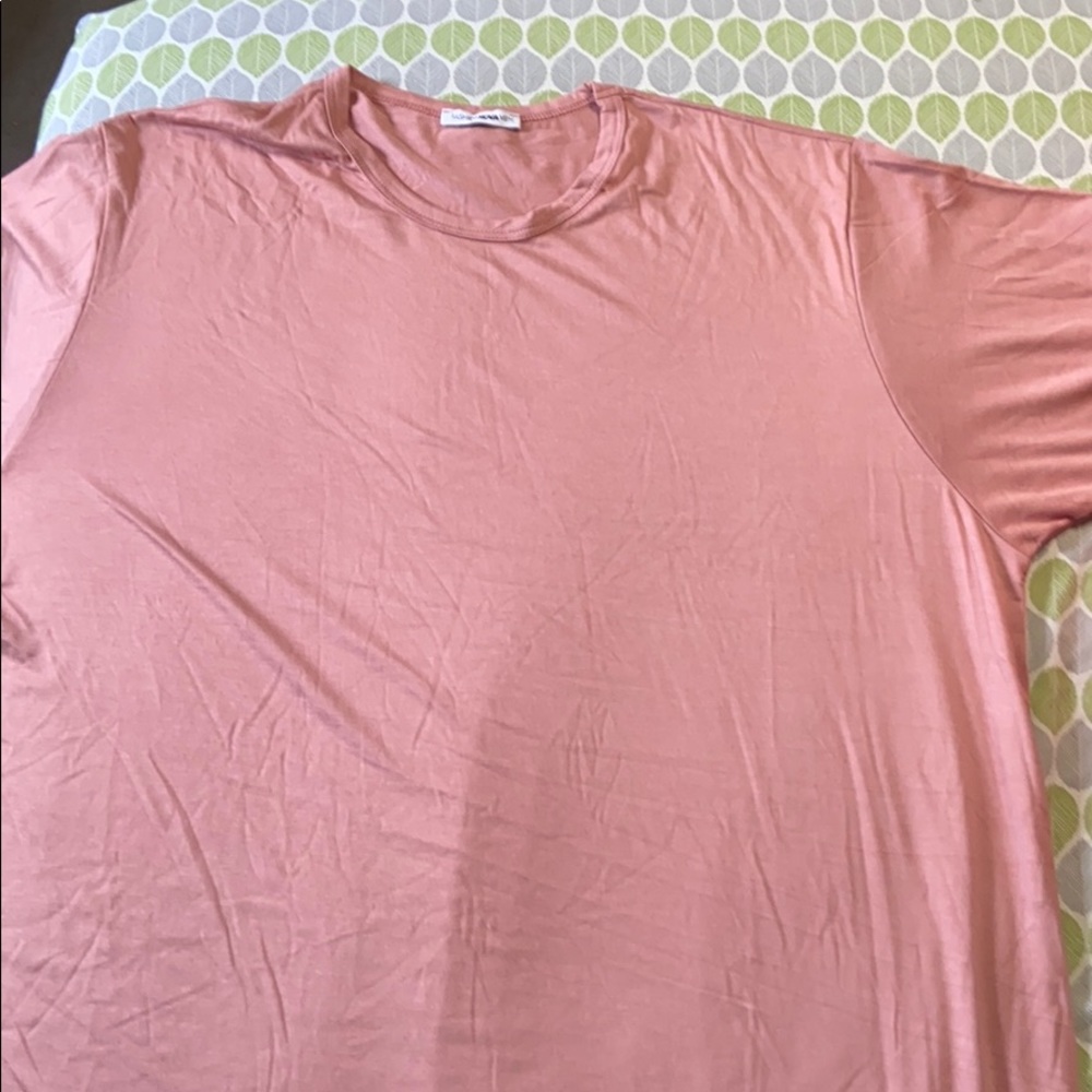 Essential Short Sleeve Scoop Tee